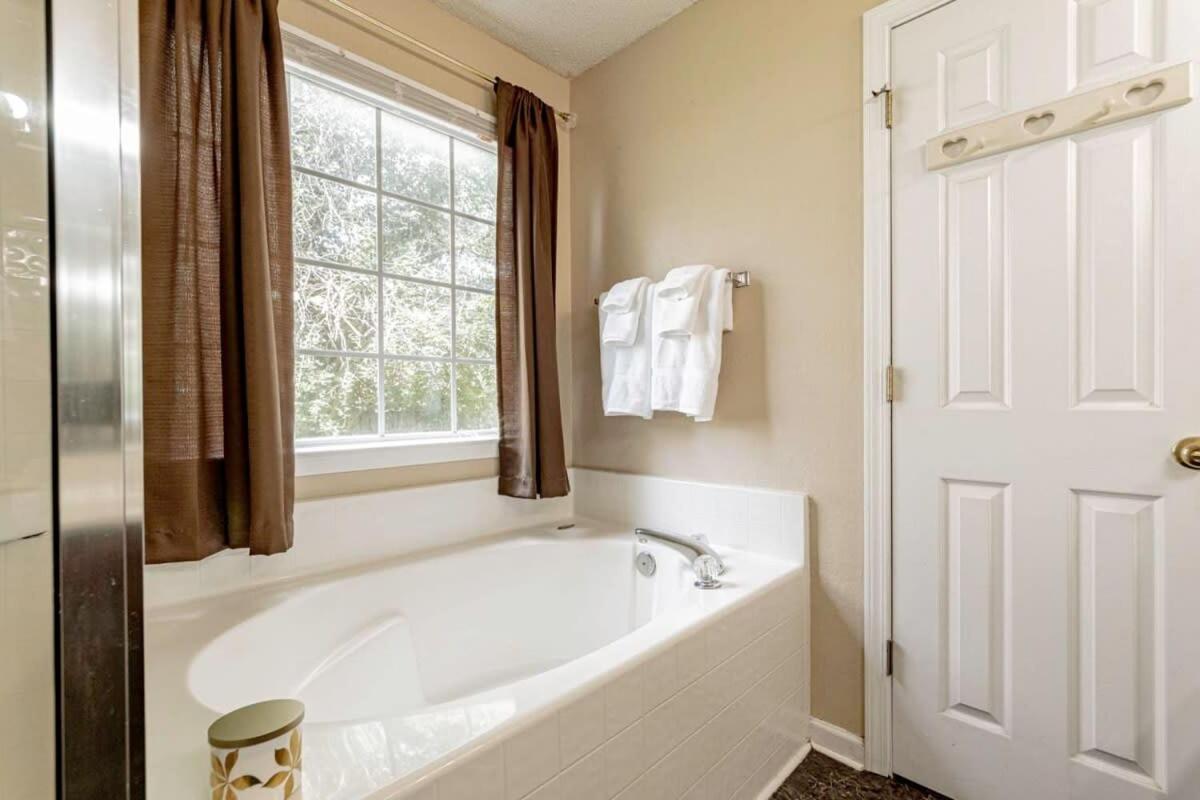 Aerie Oaks Cottage-5Min To Lake, 20Min To Columbia Lexington Bagian luar foto